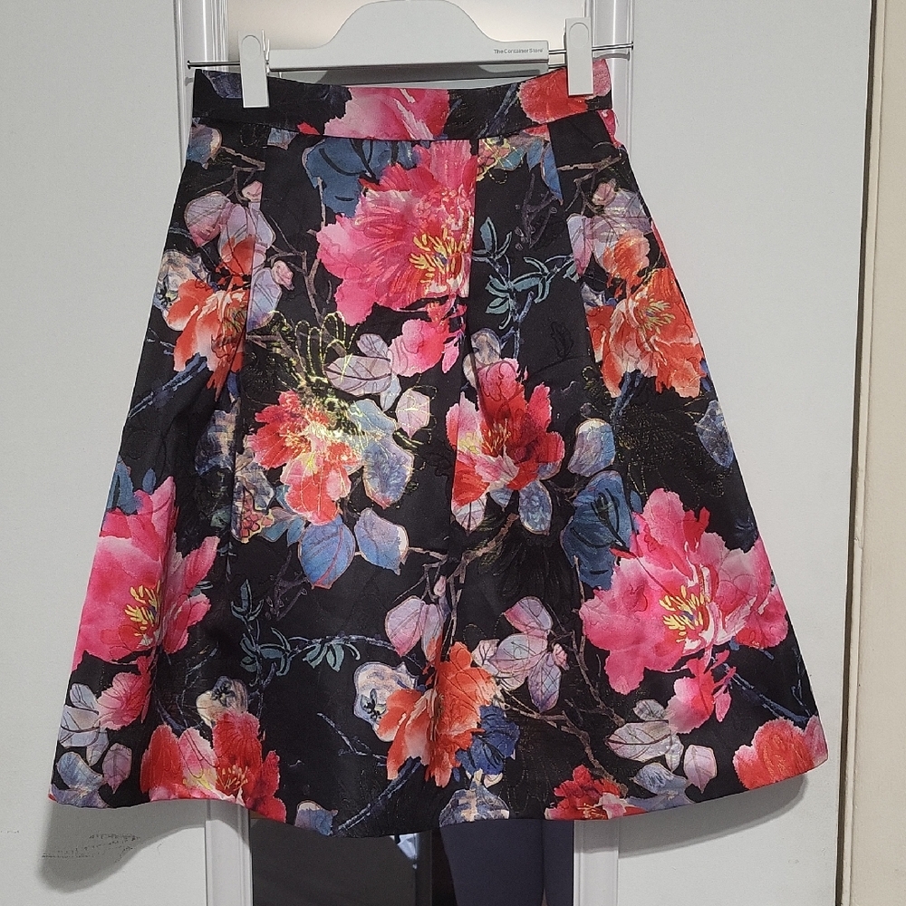 ANTONIO MELANI Floral A-Line Skirt - Black and Pink